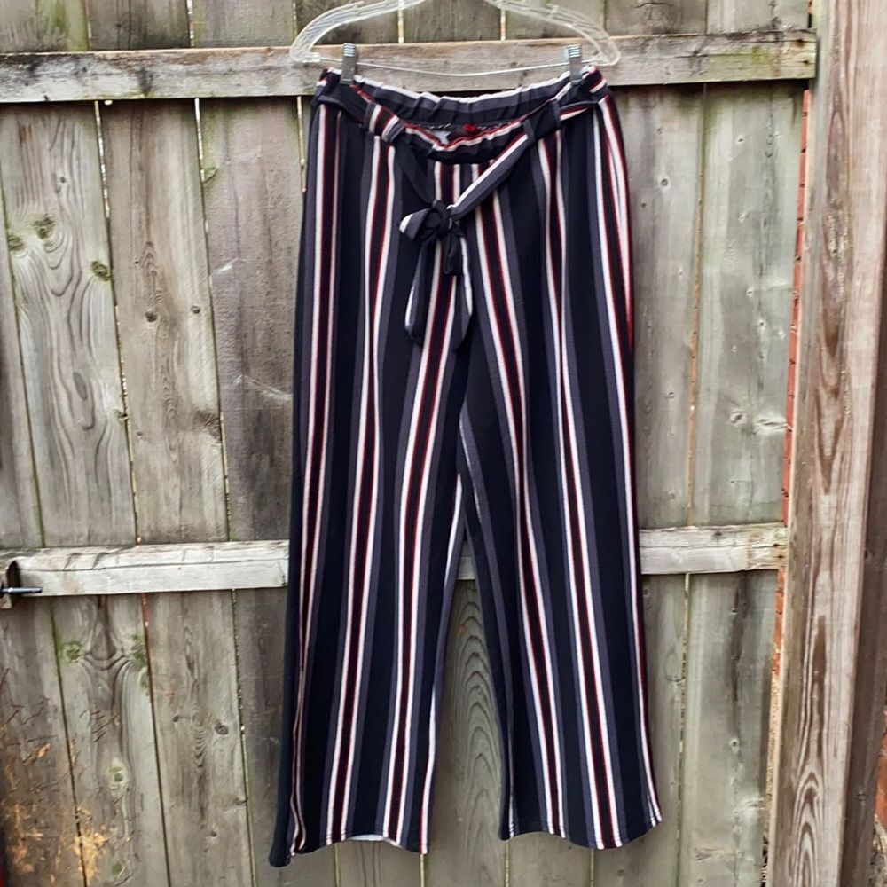 Hot Kiss stripped pants sz. 1X